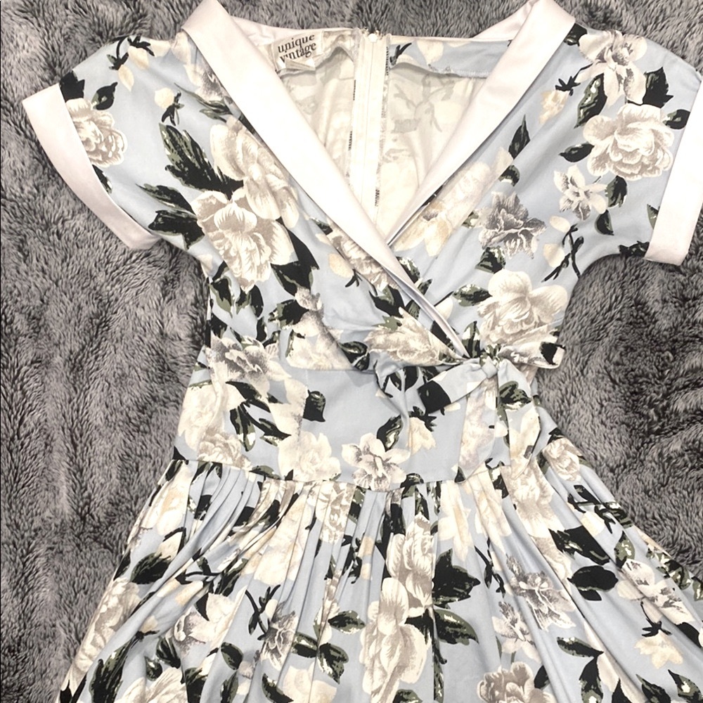 Unique Vintage Light Blue Floral Midi Dress